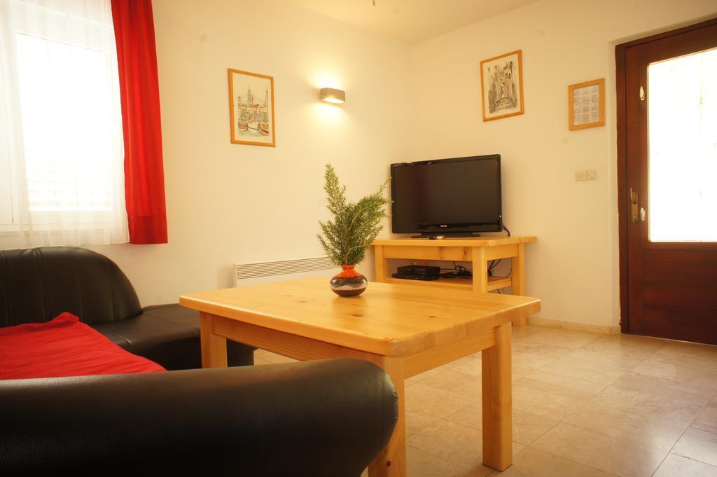 Apartments Segedin Zrnovo Экстерьер фото
